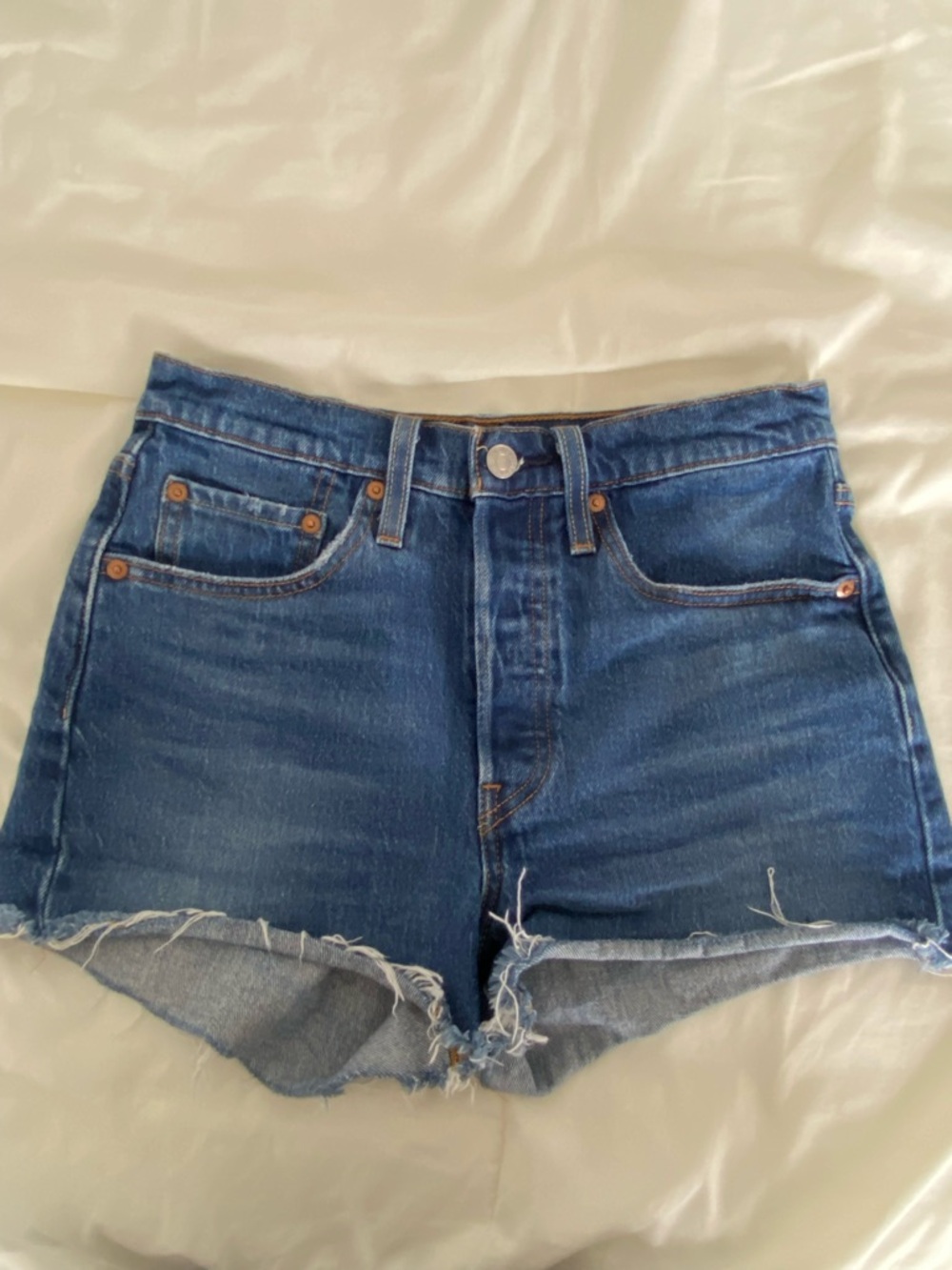 Levis Denim Shorts - Picture 3 of 14
